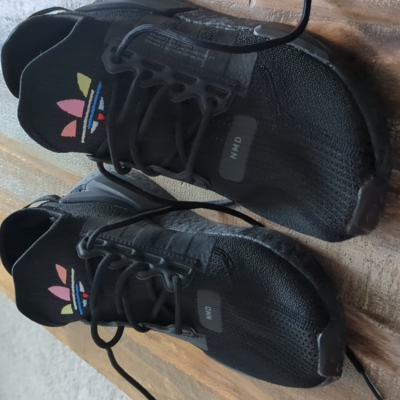 🌿ADIDAS NMDR1 SNEAKERS🌿 - Picture 5 of 11